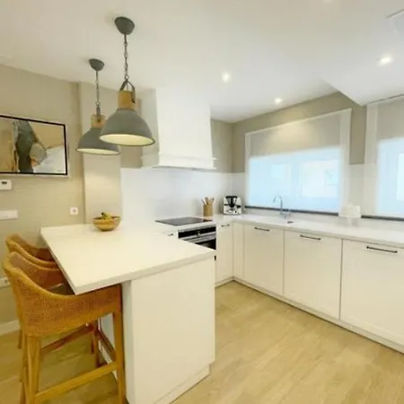 Calido Apartamento En El Centro آكورونيا